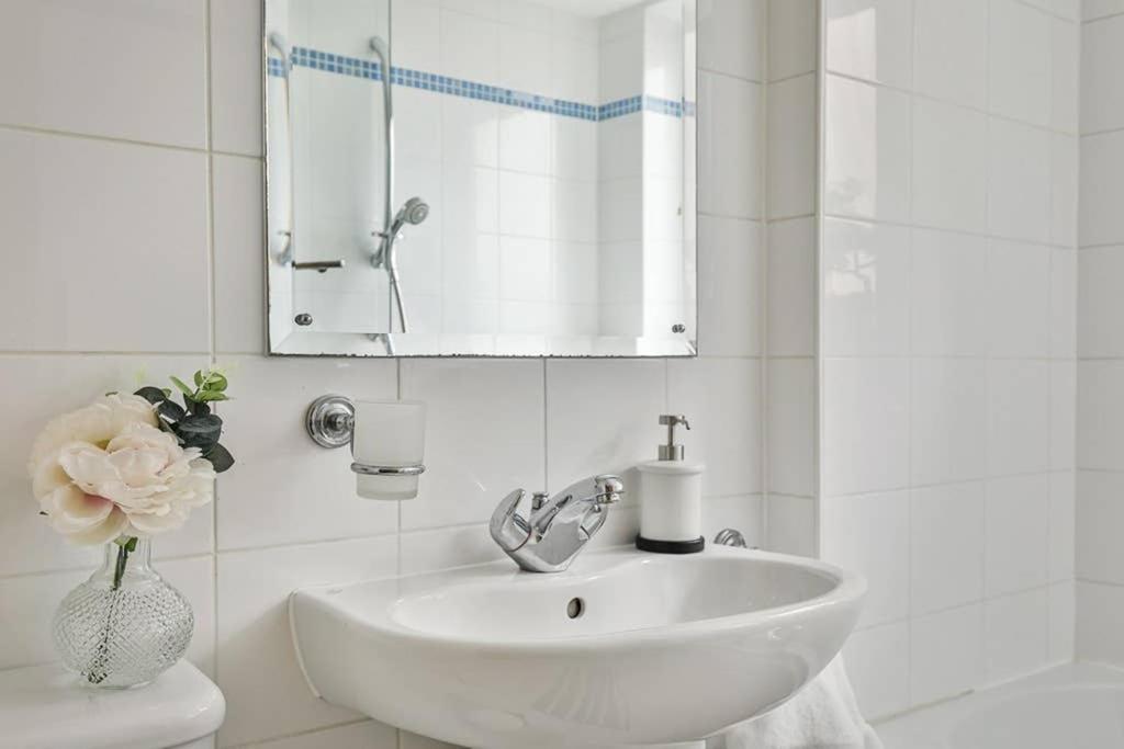 Ferienwohnung The Exclusive Gem Of Leeds - Sleeps 8 Exterior foto