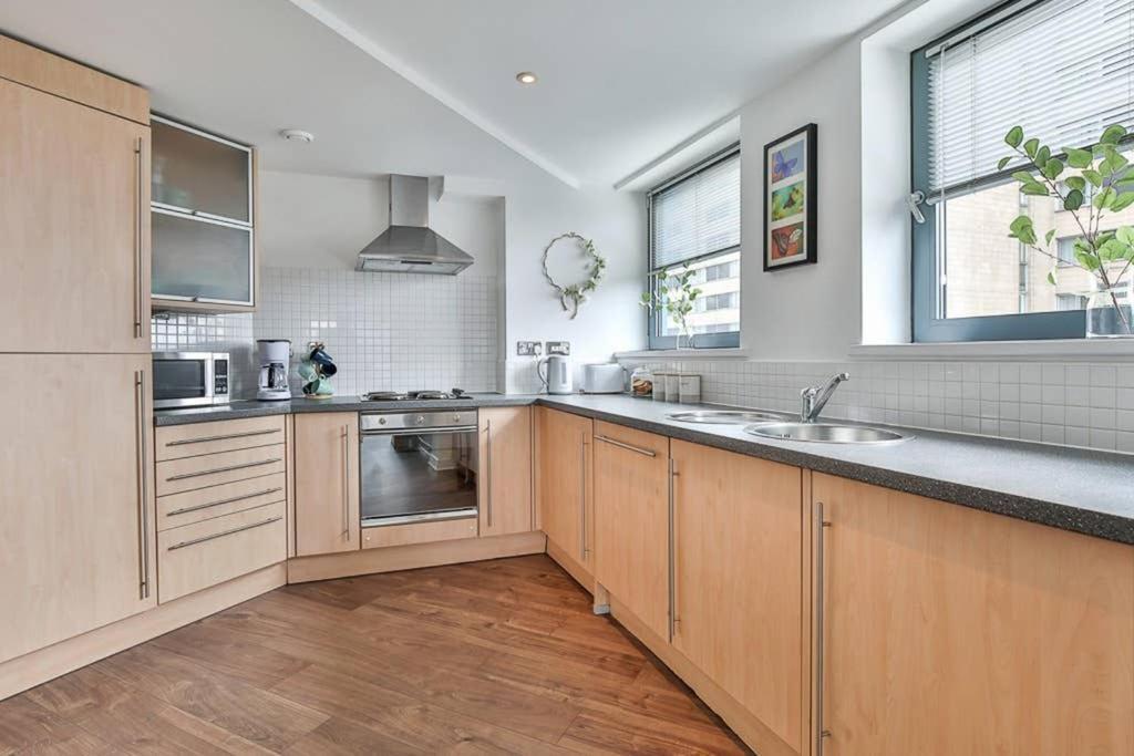 Ferienwohnung The Exclusive Gem Of Leeds - Sleeps 8 Exterior foto